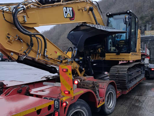 Cat 325
